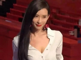 50岁林志玲现身日本活动，大方秀出身材，网友惊呼：说30岁我也信-尼克资源分享网